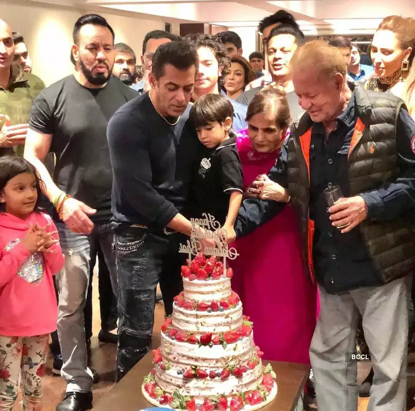  Happy Birthday Salman khan